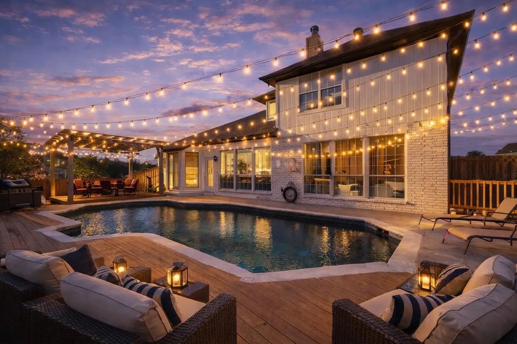 8324 Autumncrest Court, Dallas