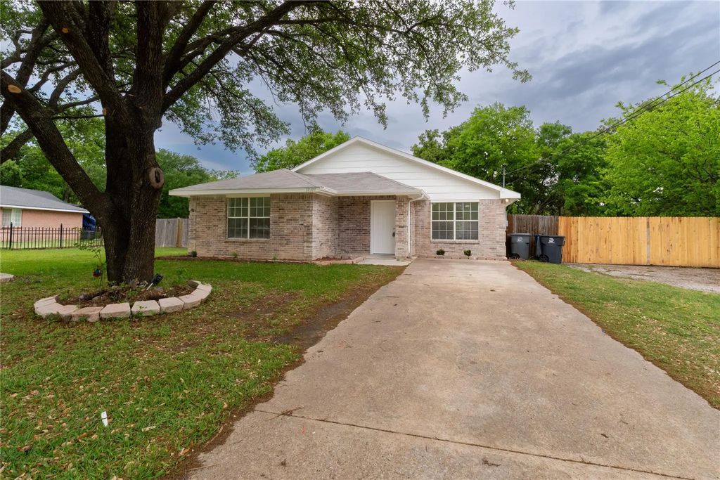 10309 Casnett Drive, Dallas