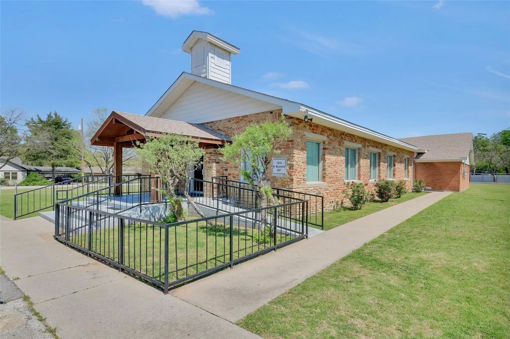 1214 N Bus 287 Highway, Decatur