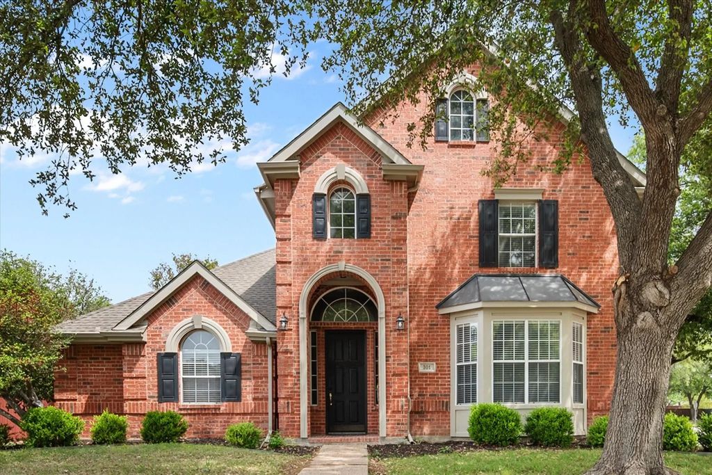 301-a Andre Drive, Irving