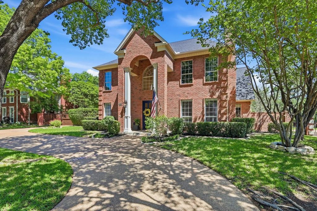 4709 Melrose Park Court, Colleyville