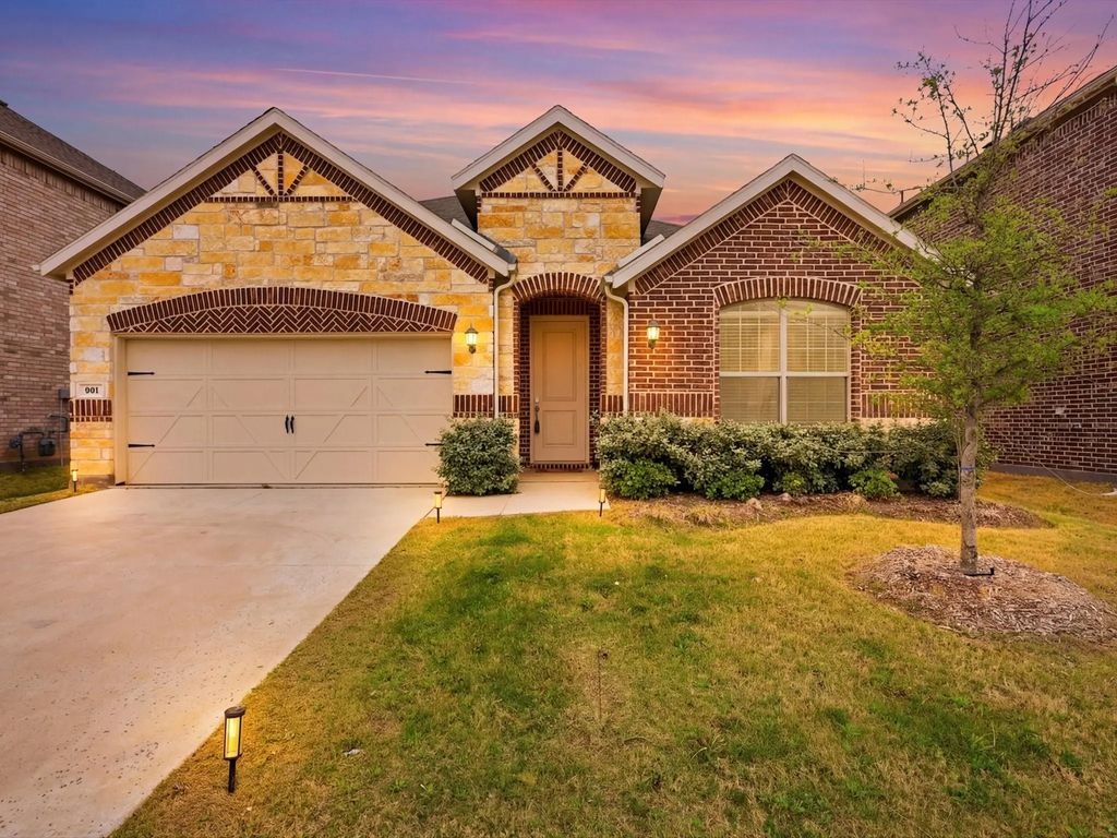 541 Breeds Hill Road, Little Elm