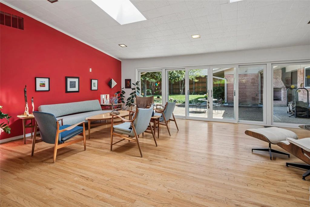 7240 Yamini Drive, Dallas