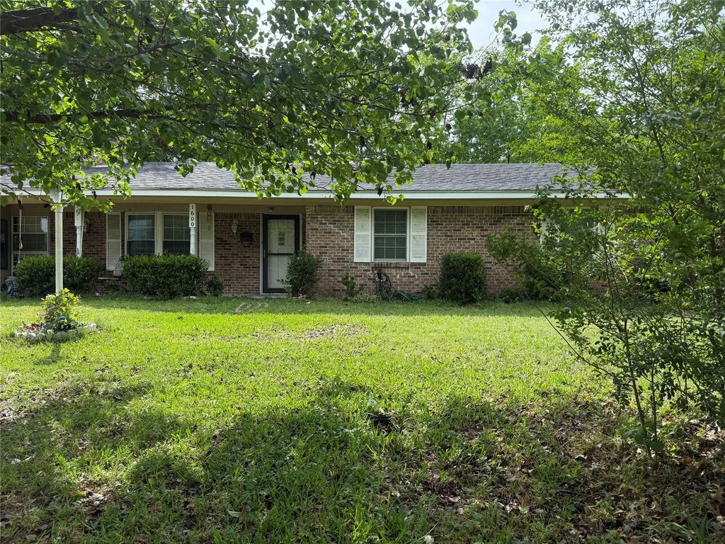 1600 S Jackson Street, Kaufman