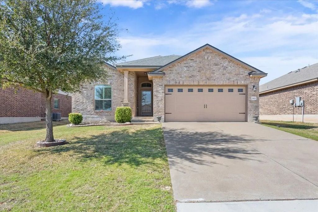 2801 Samson Drive, Waco