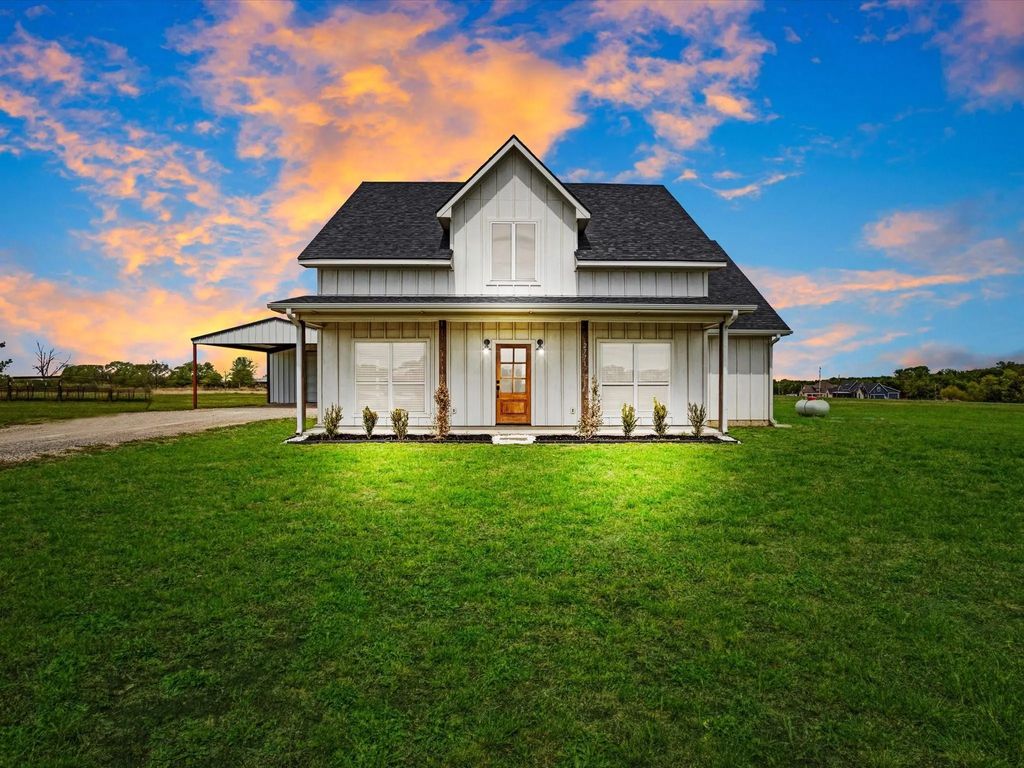 2771 Eastline Road, Bells