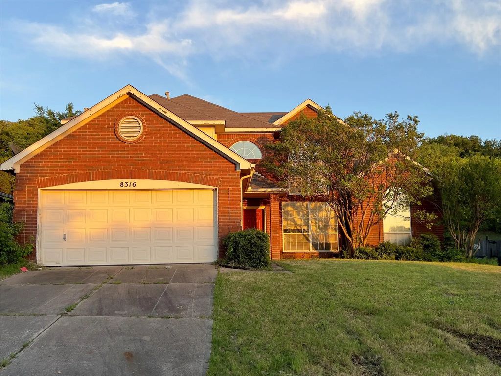 8316 Autumncrest Court, Dallas