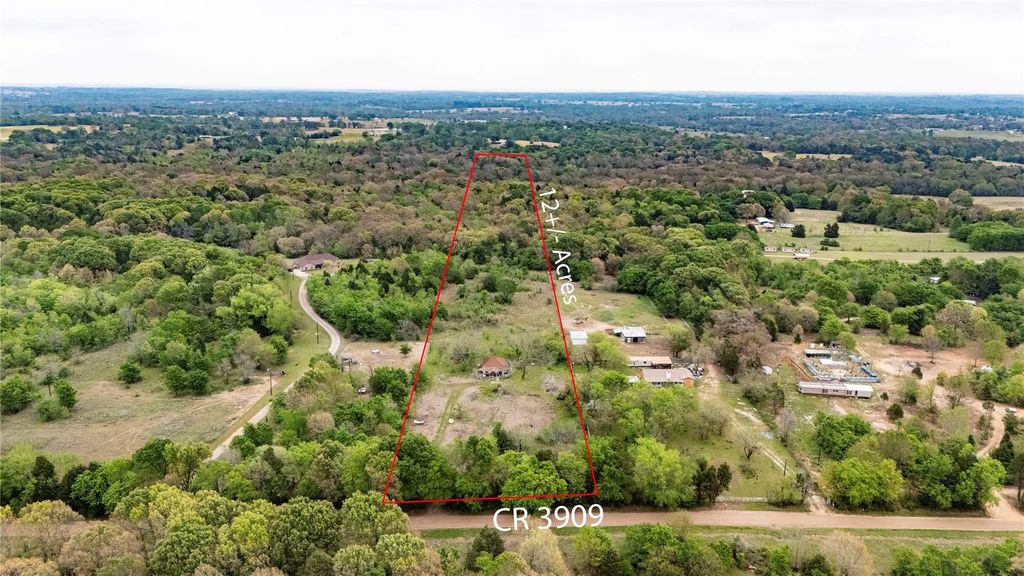 9722 County Road 3909, Athens