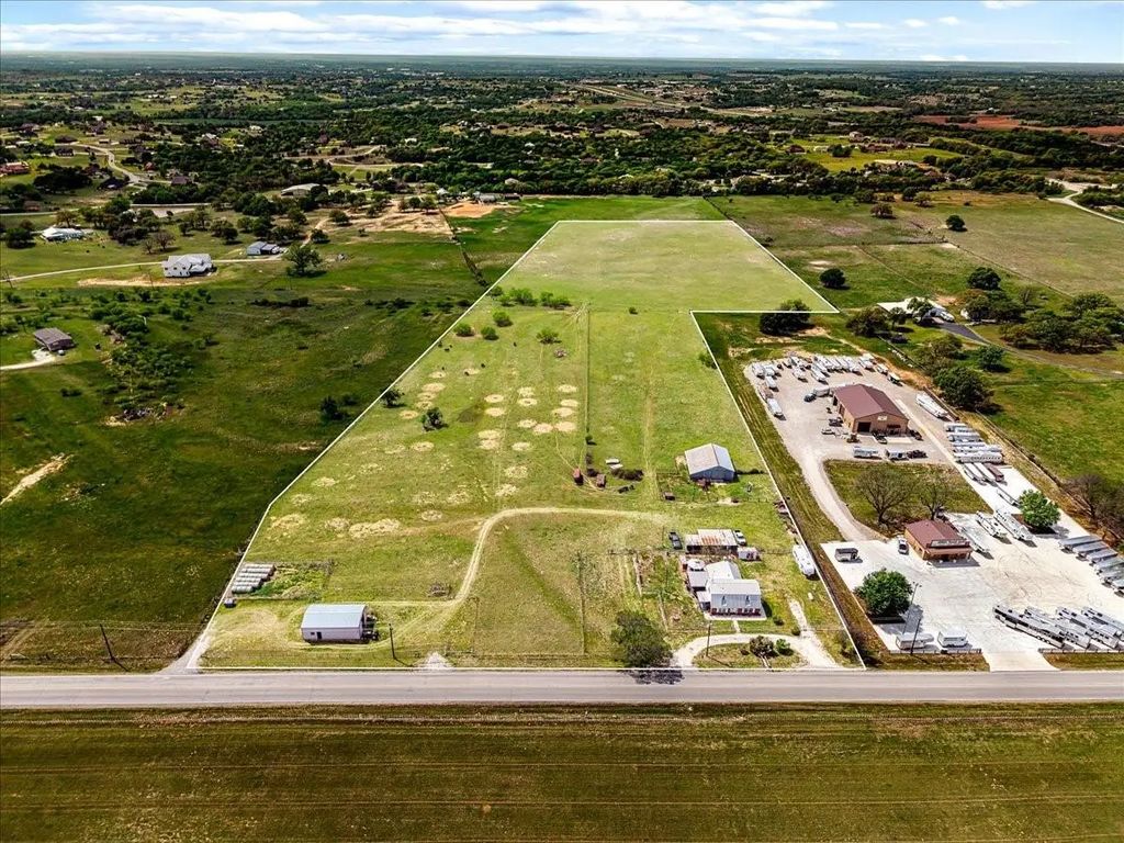 806 Dennis Road, Weatherford