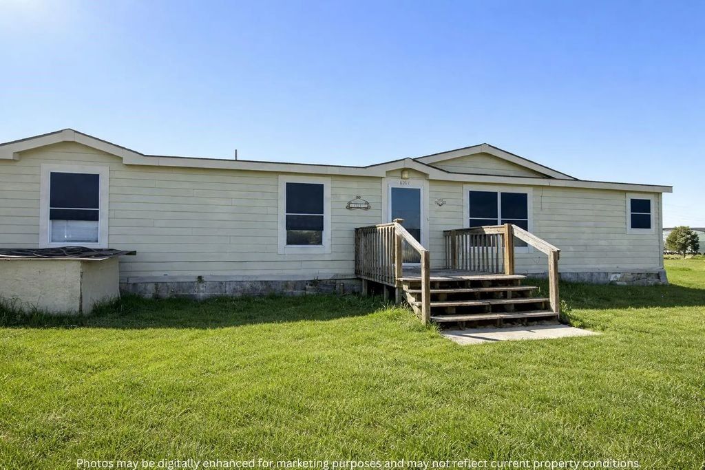 6017 Black Springs Lane, Joshua
