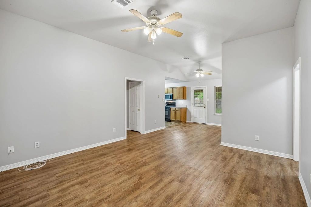 303 Vista Ridge Drive, Venus