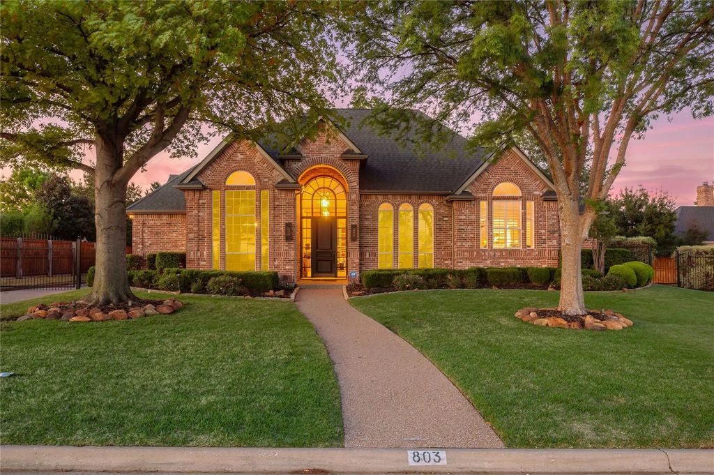 803 Columbia Drive, Southlake