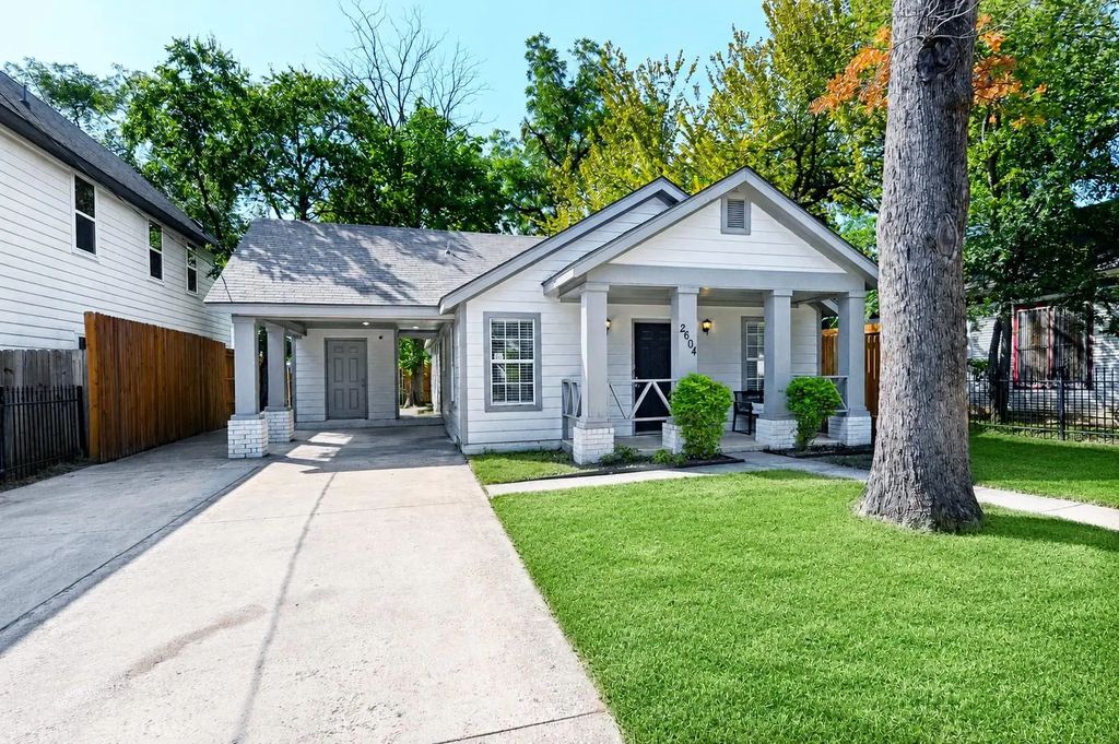 2604 Birmingham Avenue, Dallas