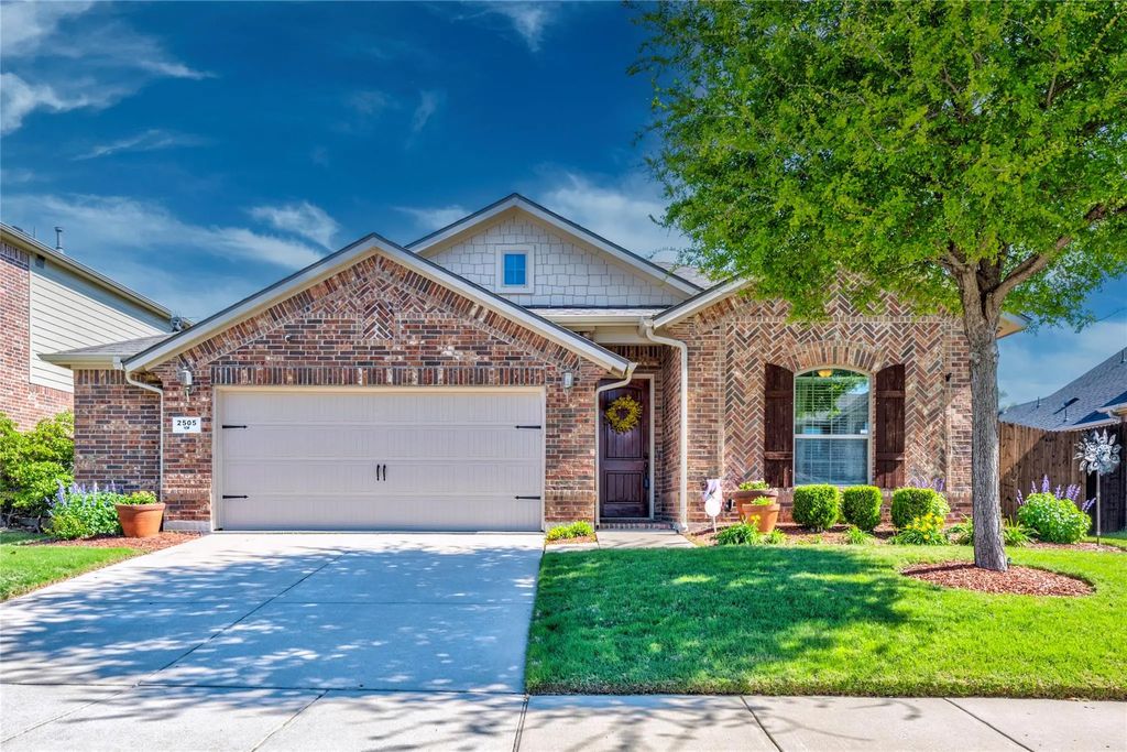 2505 Sun Creek Drive, Little Elm
