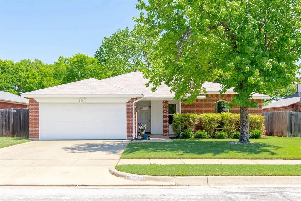 6716 Brookdale Drive, Watauga