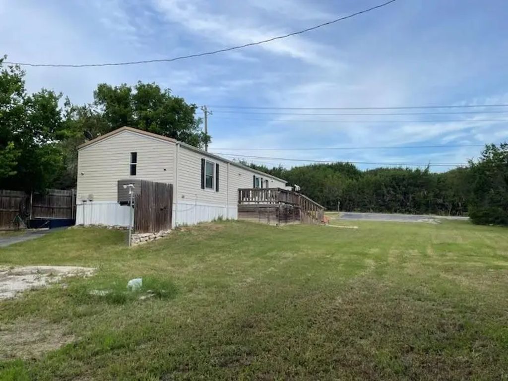 820 Ports O Call Drive, Granbury