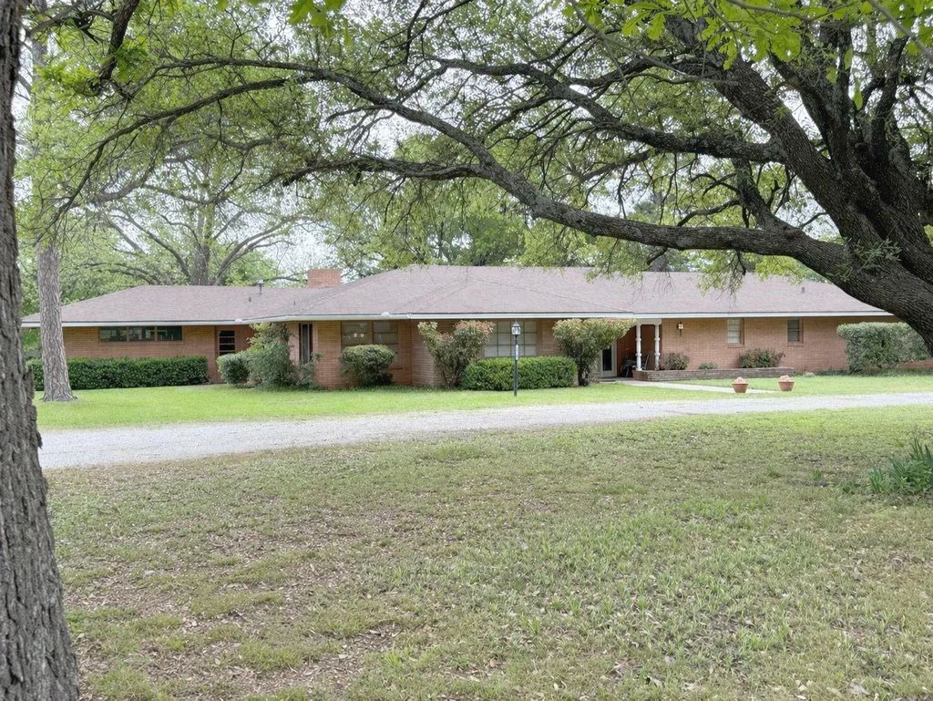 2328 Fm 2071, Gainesville