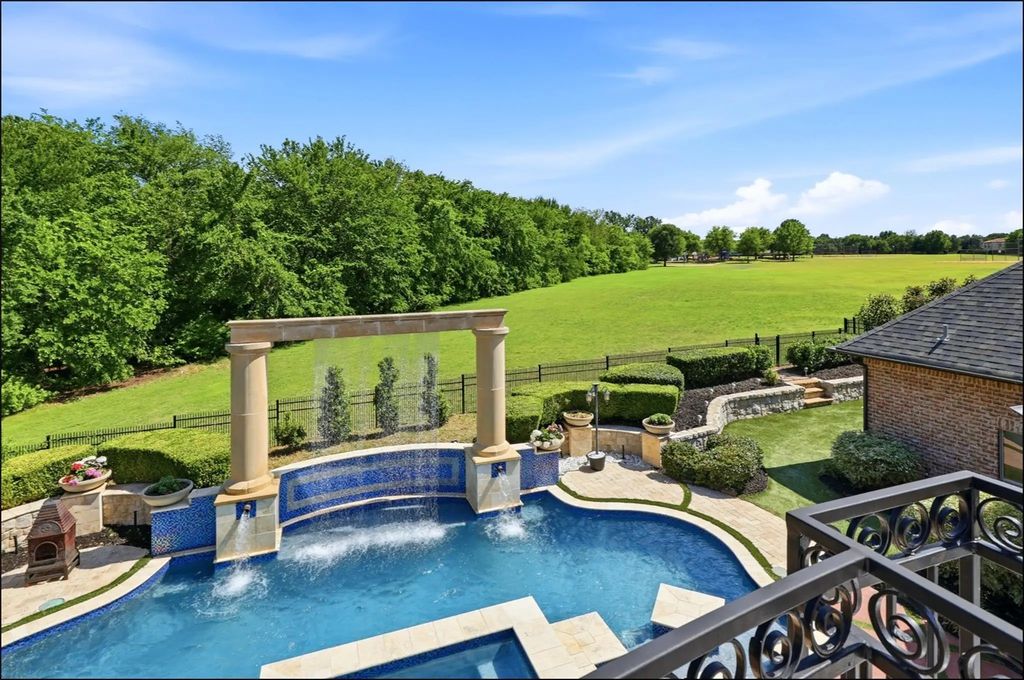 605 Park Lake Drive, McKinney
