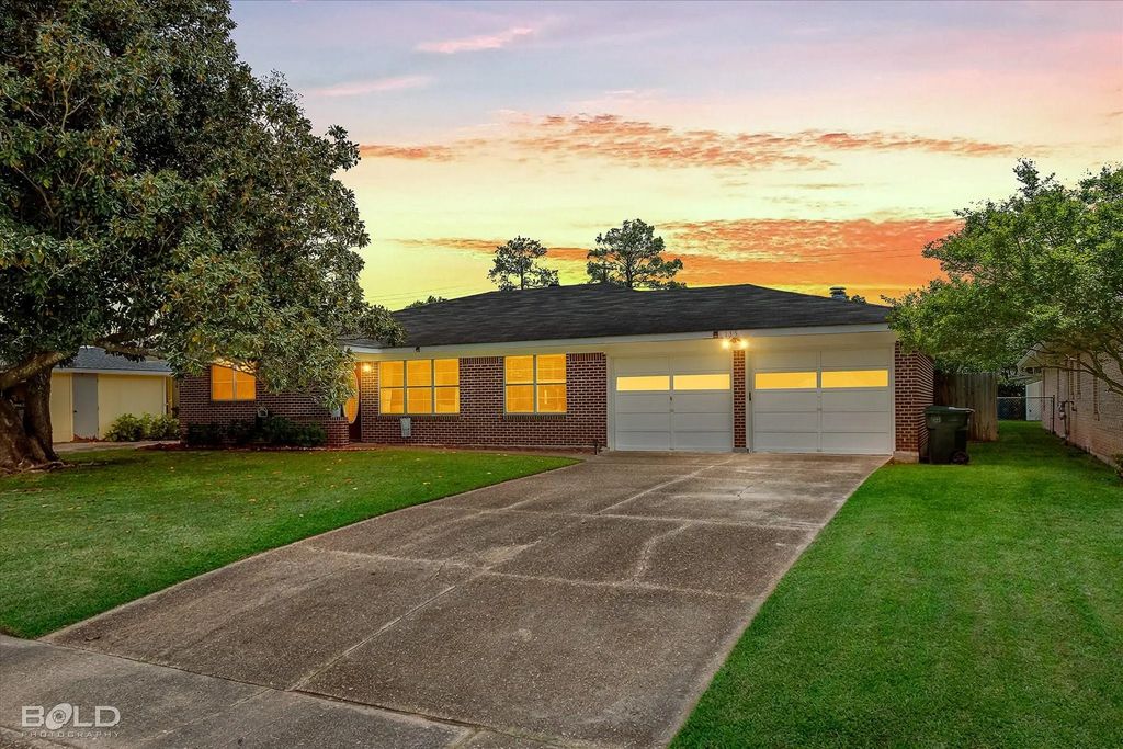 135 Carroll Street, Shreveport