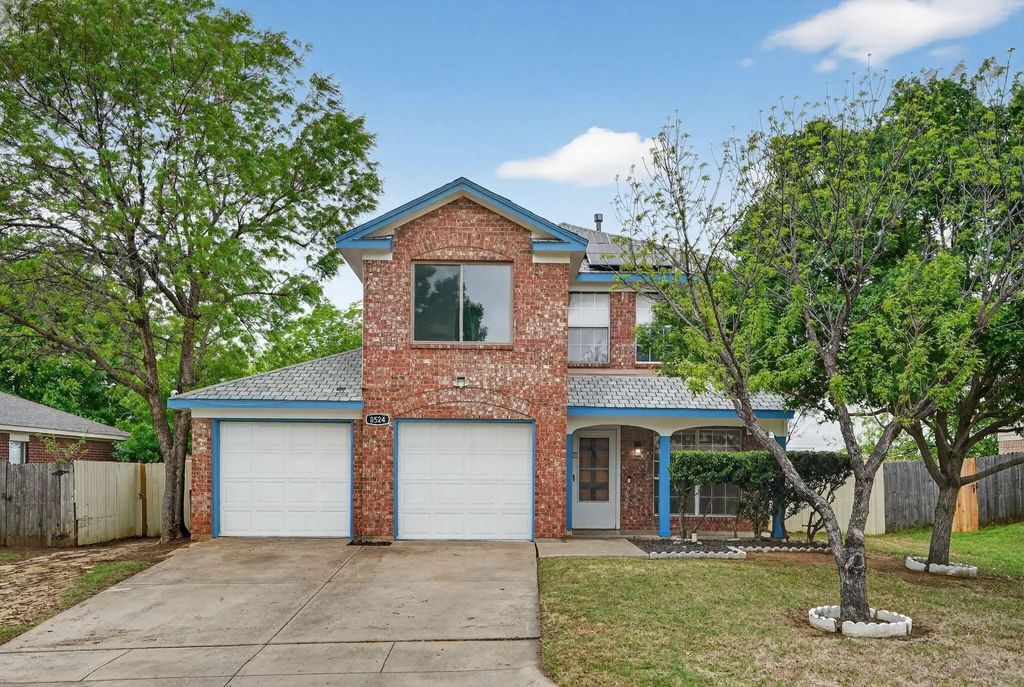 8524 Gatlinburg Drive, Fort Worth