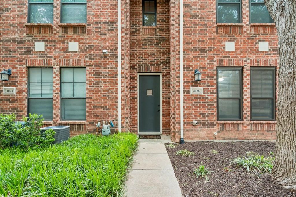 3825 Birkdale Drive, Fort Worth