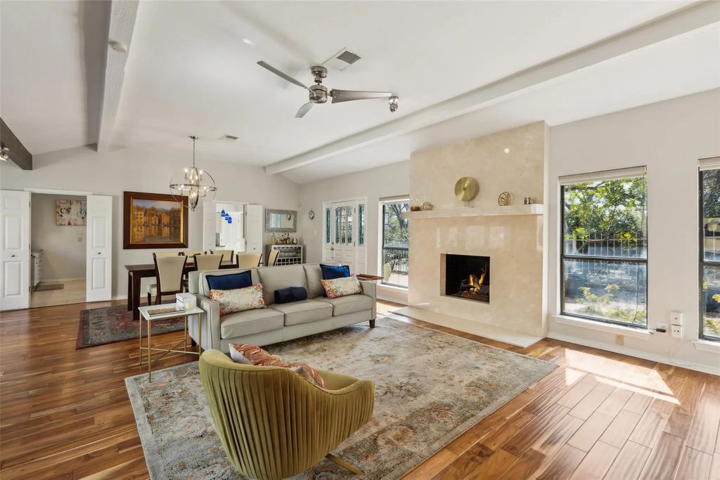 1207 Middlebrook Place, Dallas