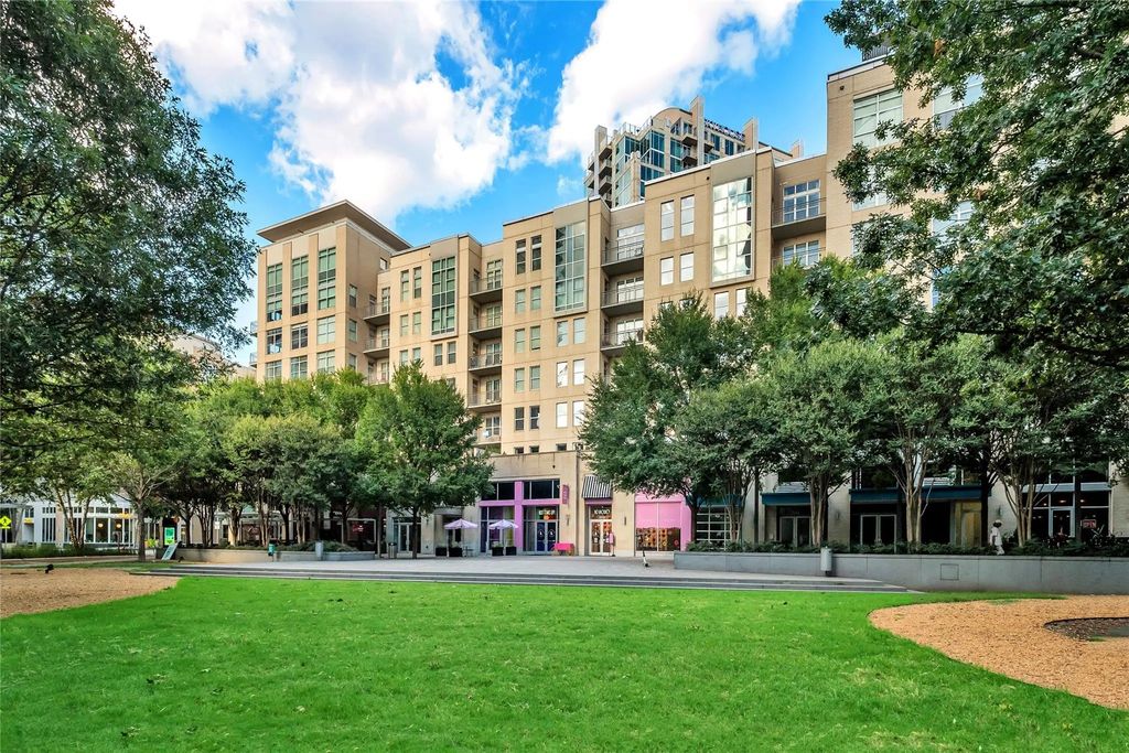2323 N Houston Street 413, Dallas