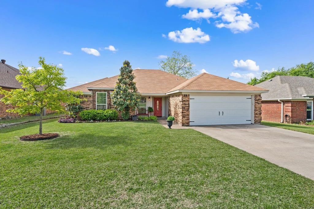 7524 Dana Lane, North Richland Hills