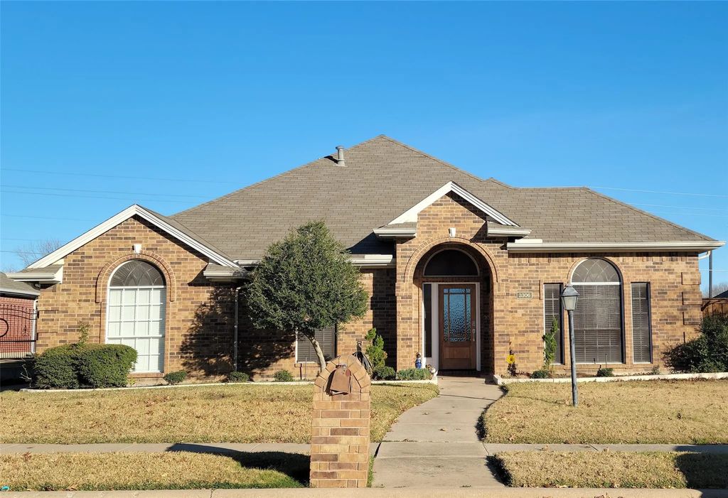 3306 Ashleaf Drive, Carrollton