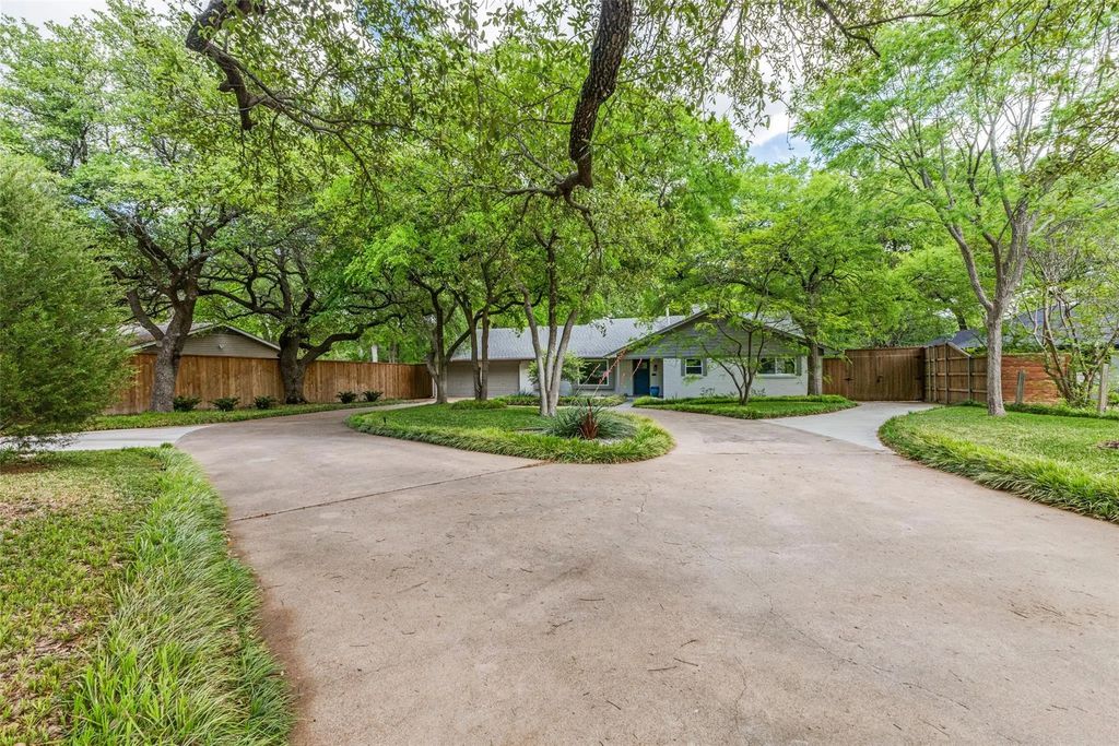 9576 Ash Creek Drive, Dallas