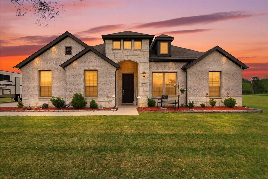 341 Dogwood Circle, Royse City