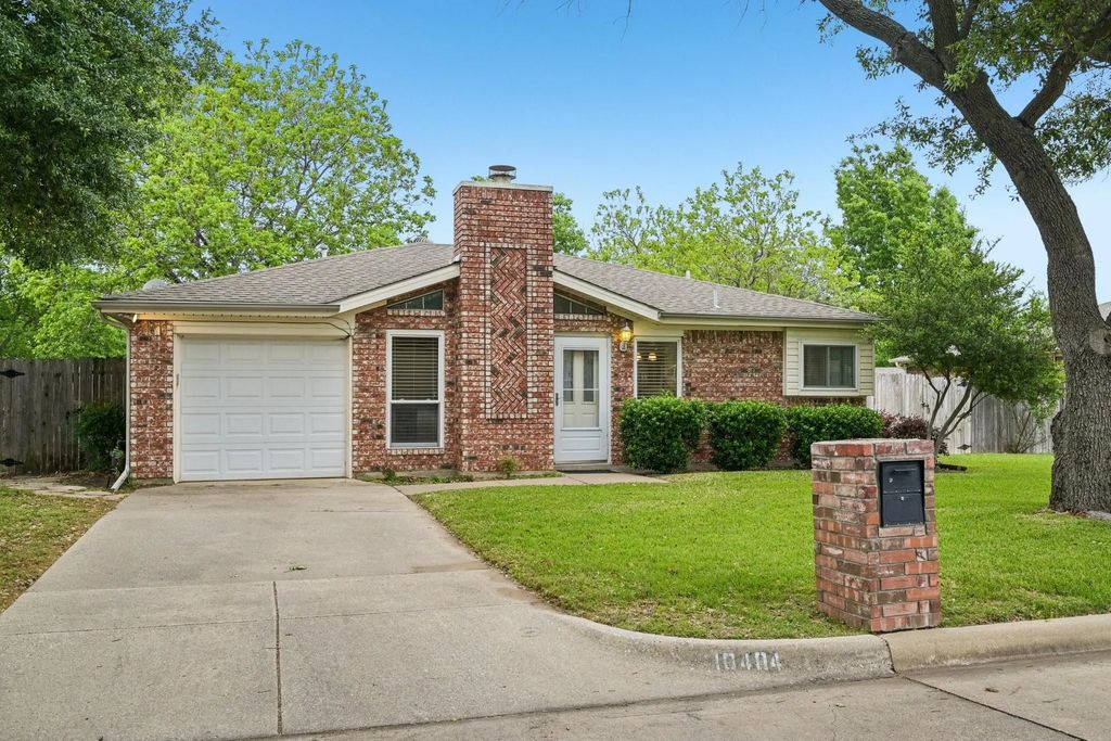 10404 Maria Drive, Fort Worth
