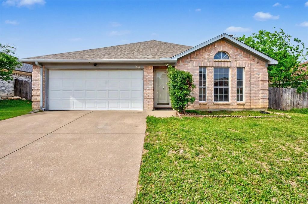 945 Tennessee Trail, Arlington