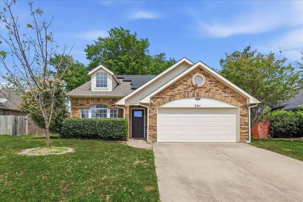 2211 Cromwell Drive, Arlington