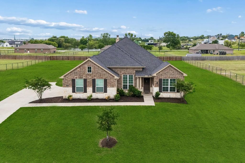 2016 Pebblegate Drive, Weatherford