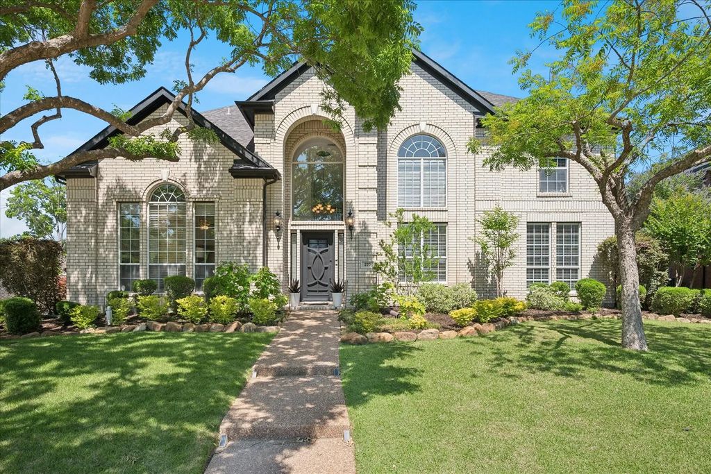 270 Chestnut Court, Coppell