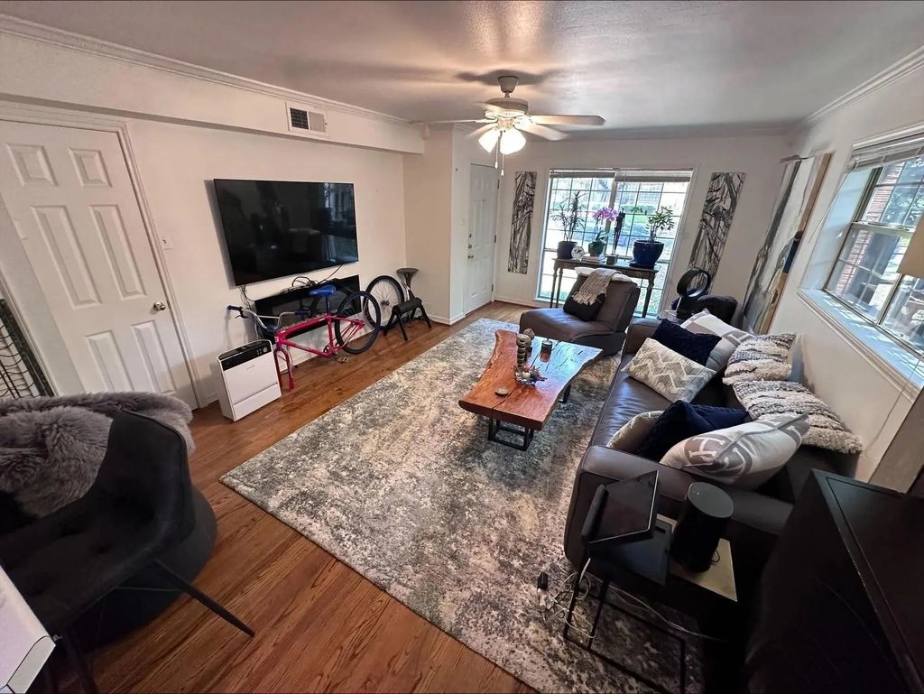 4222 Newton Avenue 101, Dallas