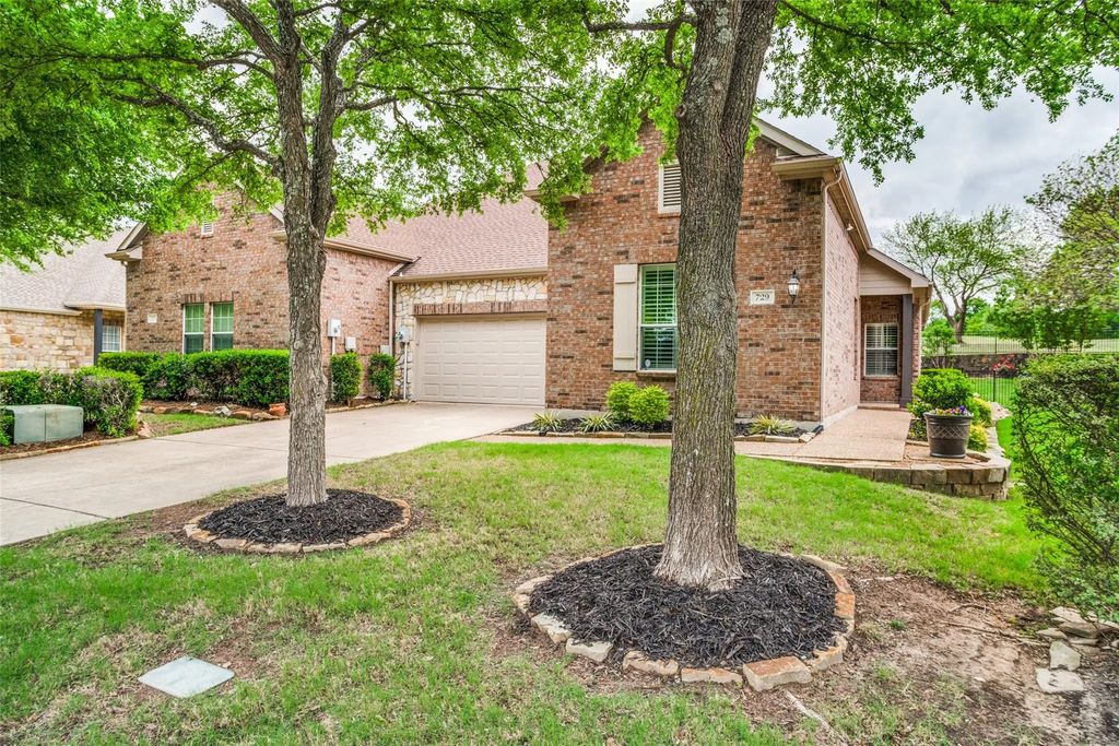 729 Scenic Ranch Circle, Fairview