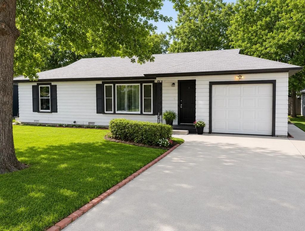 1109 N Howeth Street, Gainesville