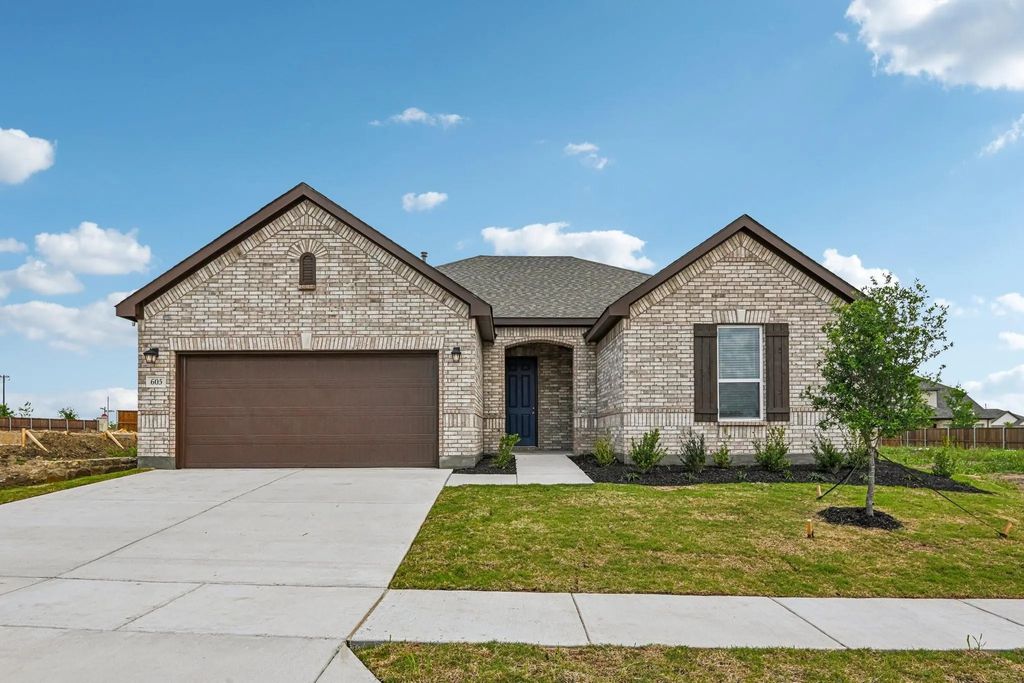605 Tracy Court, Justin