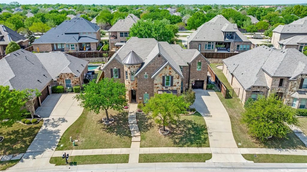 2219 Glasgow Drive, Trophy Club