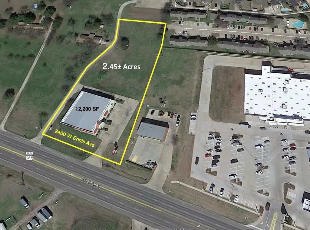 2400 W Ennis Avenue, Ennis