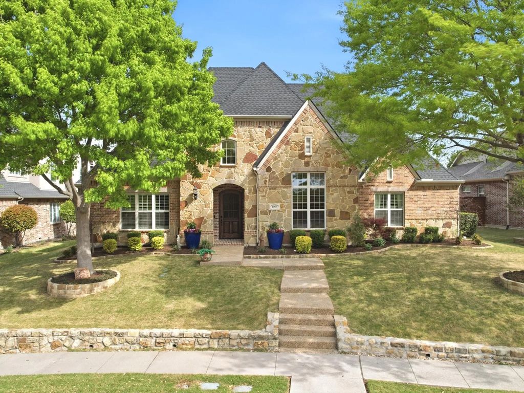 1906 Lexington Avenue, Allen