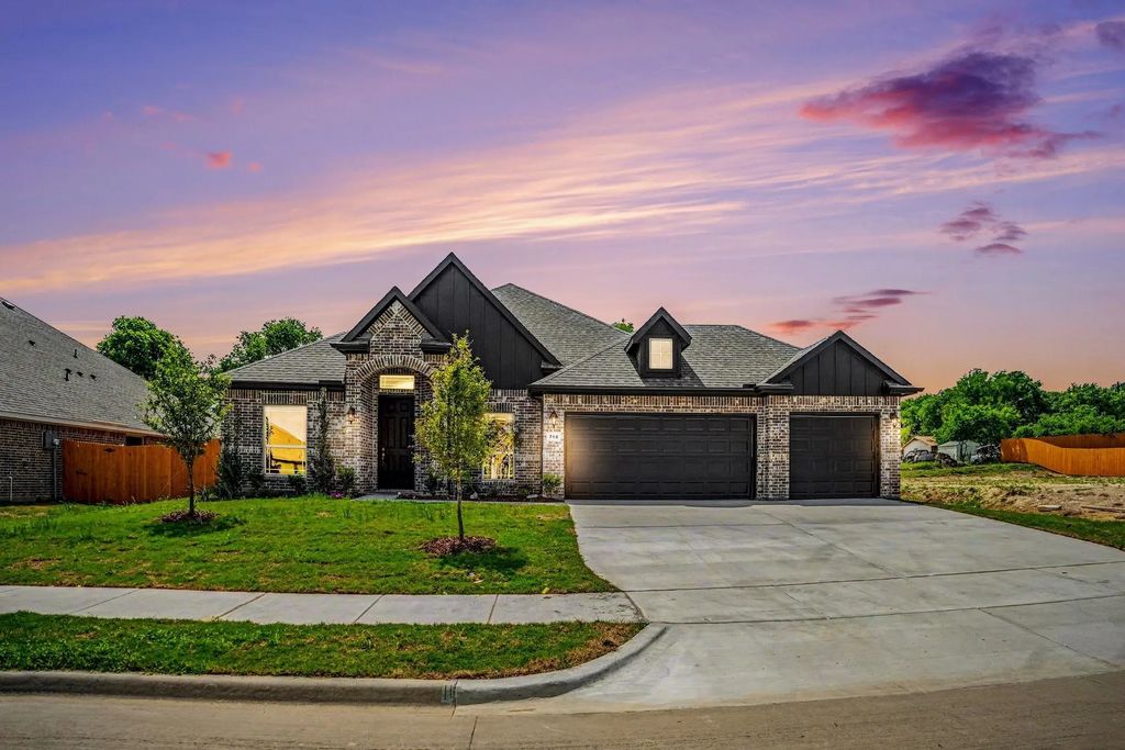 710 Alaina Drive, DeSoto