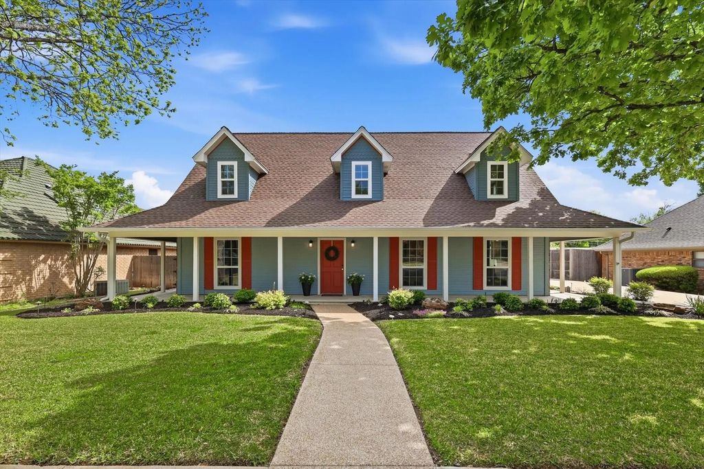 613 Evergreen Drive, Hurst