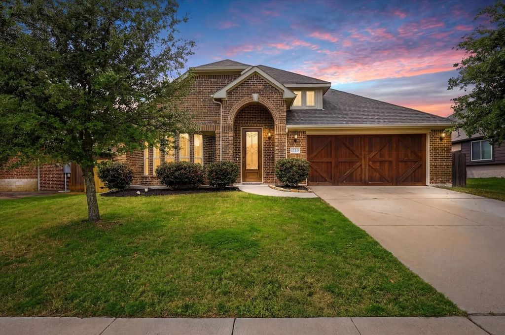 1113 Planters Way, Waxahachie
