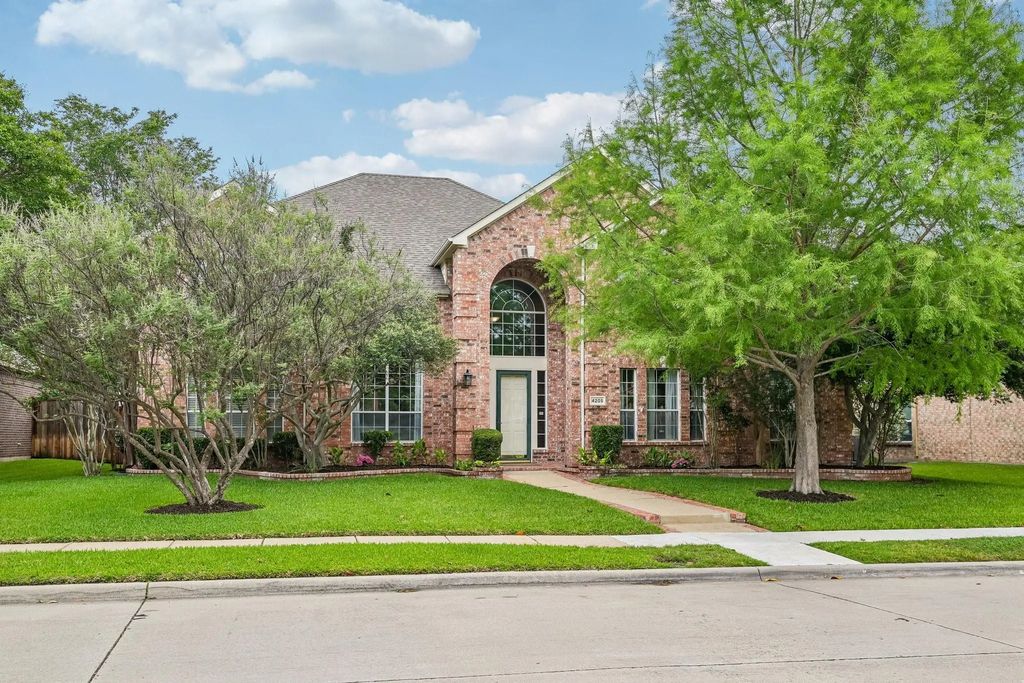 4205 Saltburn Drive, Plano