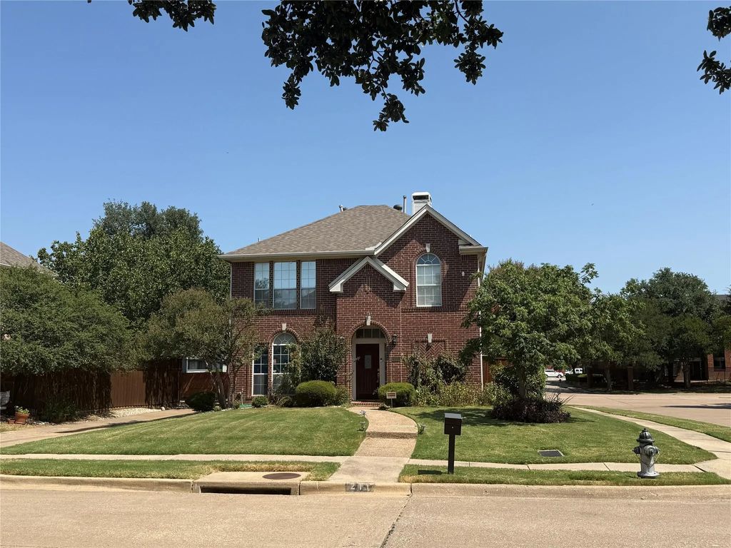 211 Moss Hill Road, Irving
