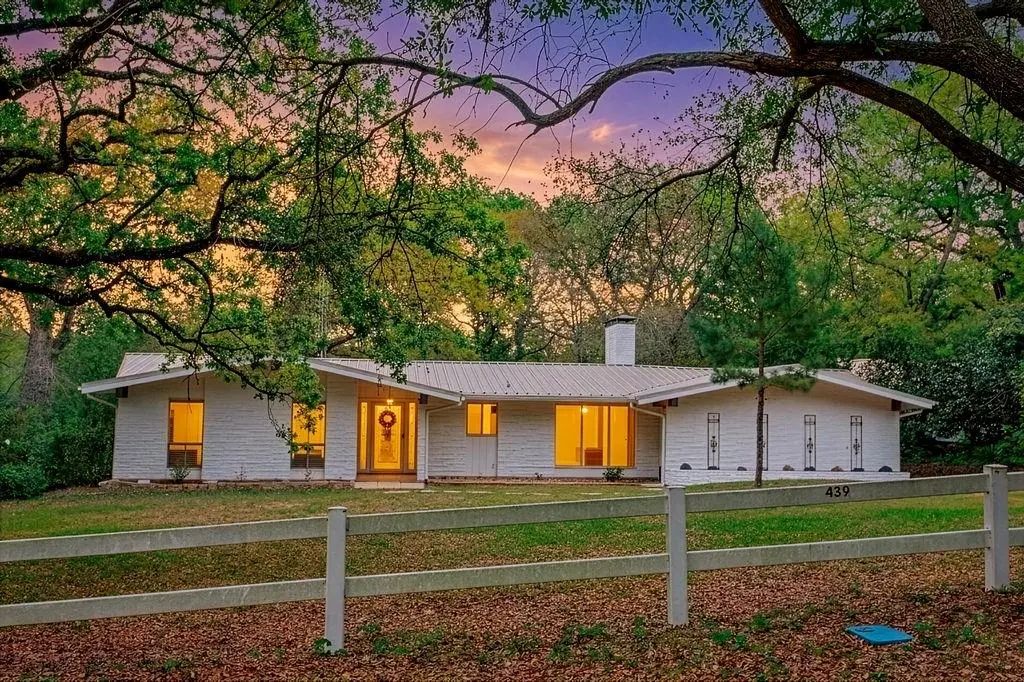 439 N Lonestar Lane, Hideaway