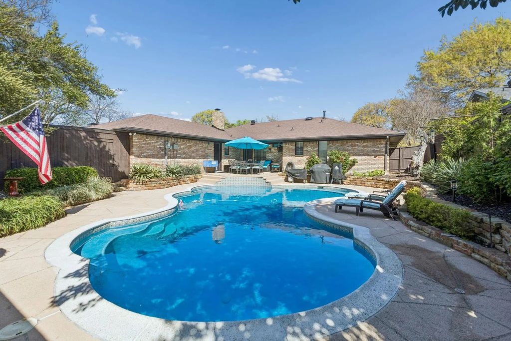 2520 Flagstone Drive, Plano
